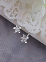 Daisy Studs