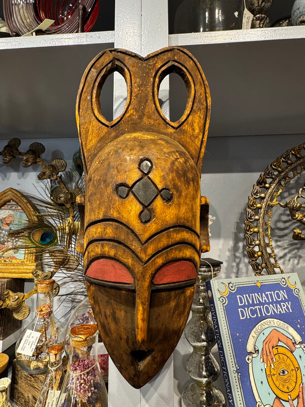 Beautiful Chokwe Soothsayer Mask • Congo