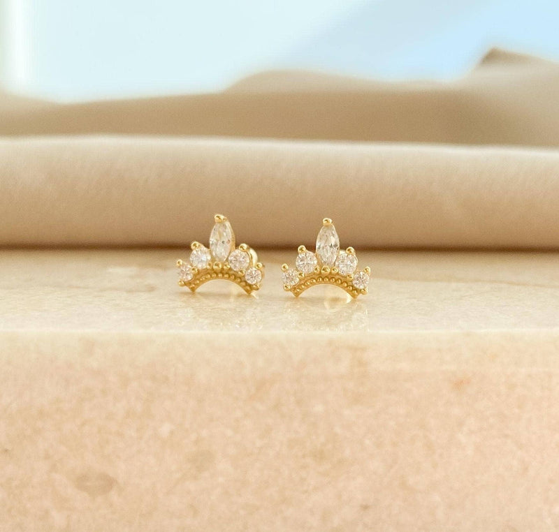 Lace Studs