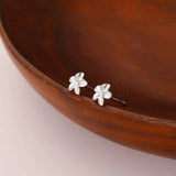 Daisy Studs