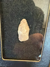 Assorted Arrowheads and Points - Cigar Box Collection / C 1 - 12