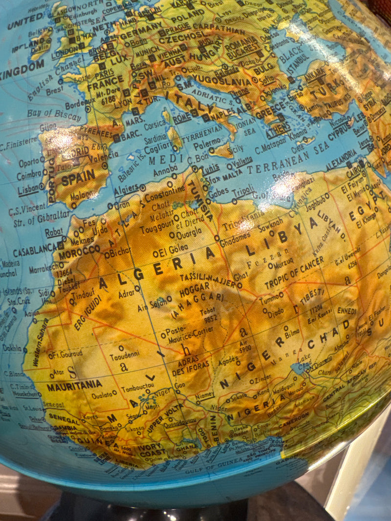 1982  Rand McNally Illuminated 12" Political/Physical Globe