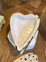 Love & The Giraffe - Kissi Soapstone Container