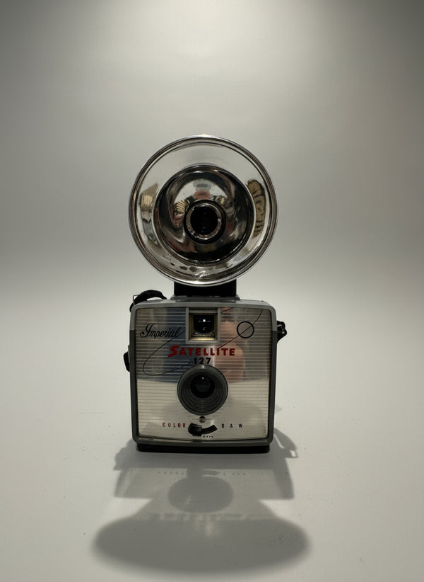 Imperial Satellite 127 - Perfect condition with Box, Flash and Manual