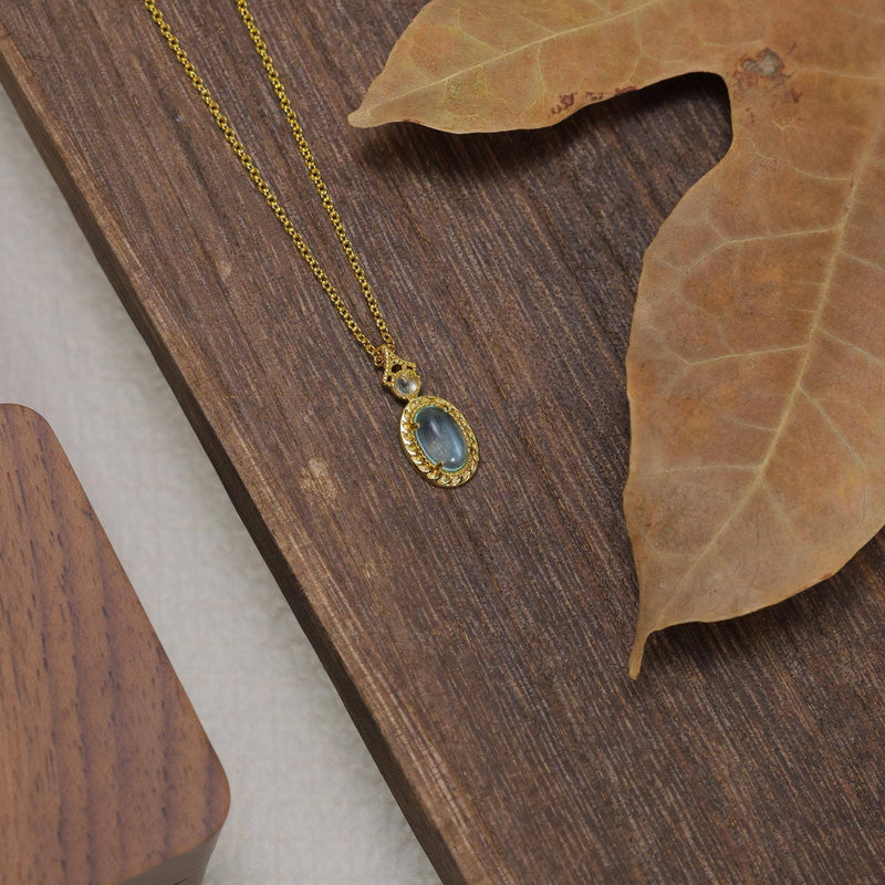 Vintage Oval Topaz Gemstone Pendant Necklace