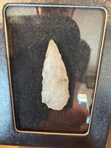 Assorted Arrowheads and Points - Cigar Box Collection / C 1 - 12