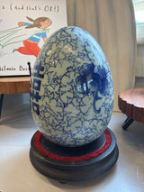 Blue and White Porcelain "Double Happiness" Egg on Interesting Stand