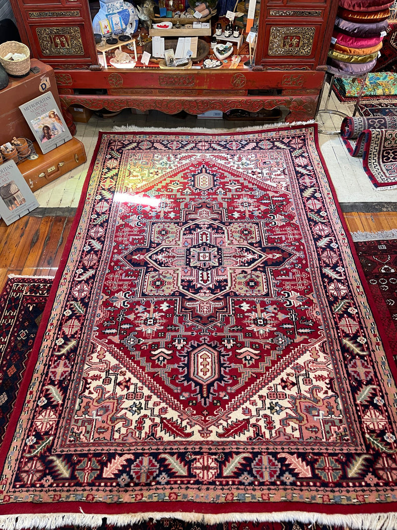 Heriz Rug - Origin Unknown - 9' x 5'9"