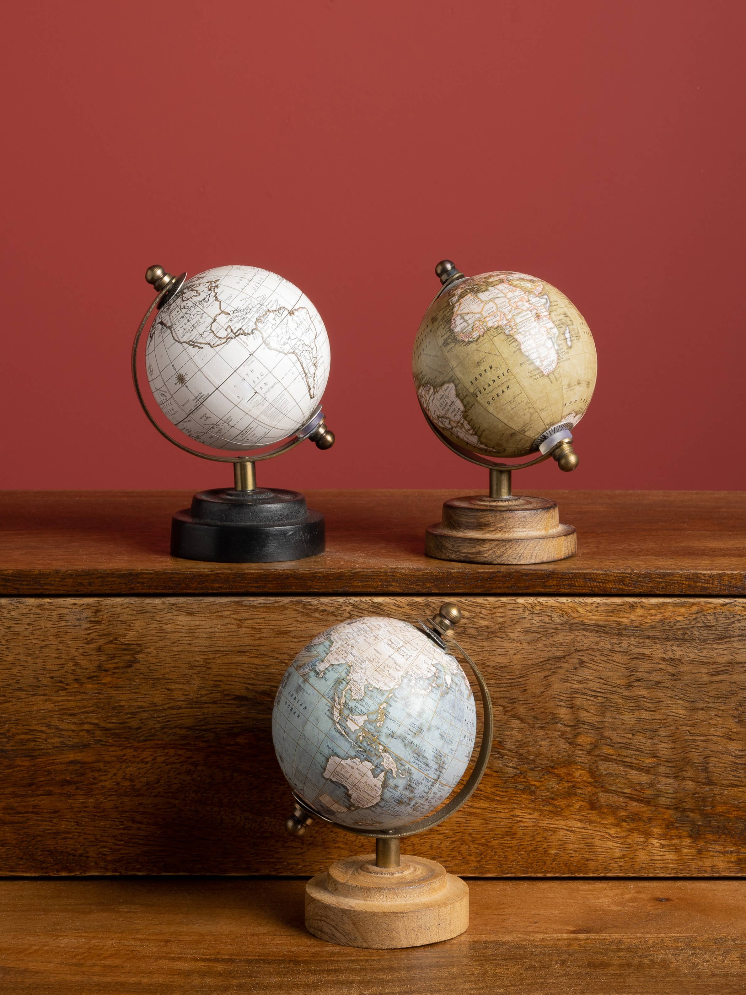 Curiosus Globus – The Wayfinder Society